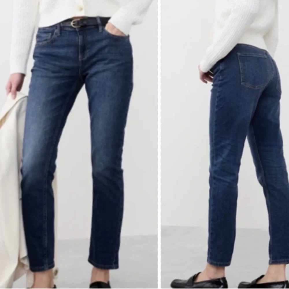BANANA REPUBLIC GIRLFRIEND MID-RISE Dark Wash Jeans - Picture 1 of 10
